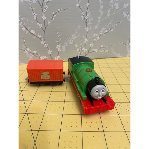 Thomas And Friends The Tank Engine PERCY Trackmaster w/ Mail Train Car ~Works - Picture 1 of 9